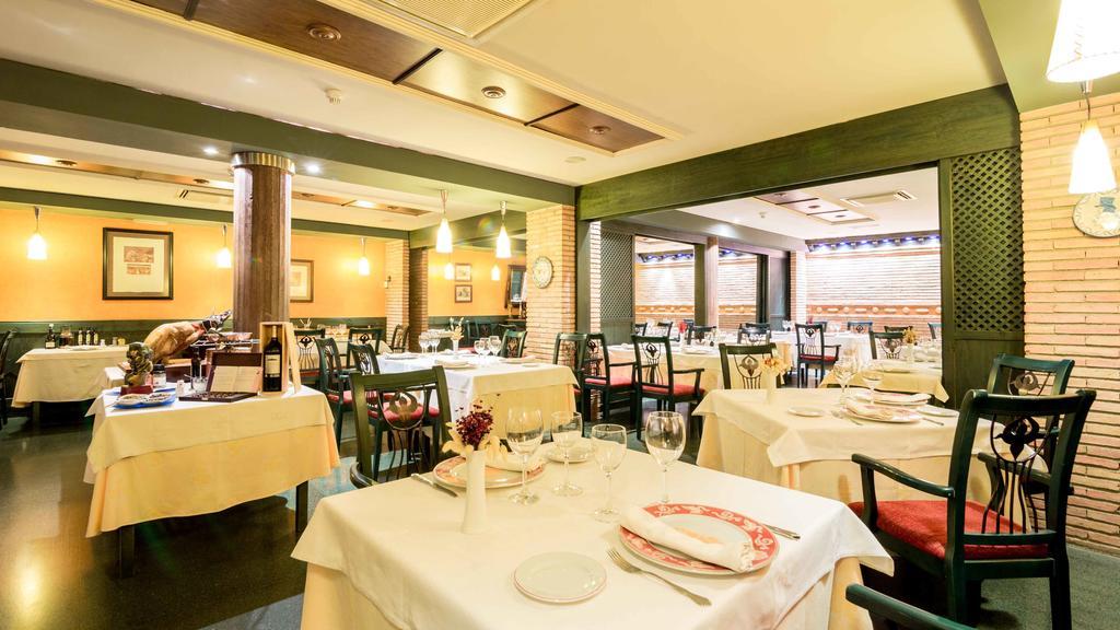 El Patio Hotel La Almunia de Doña Godina Kültér fotó