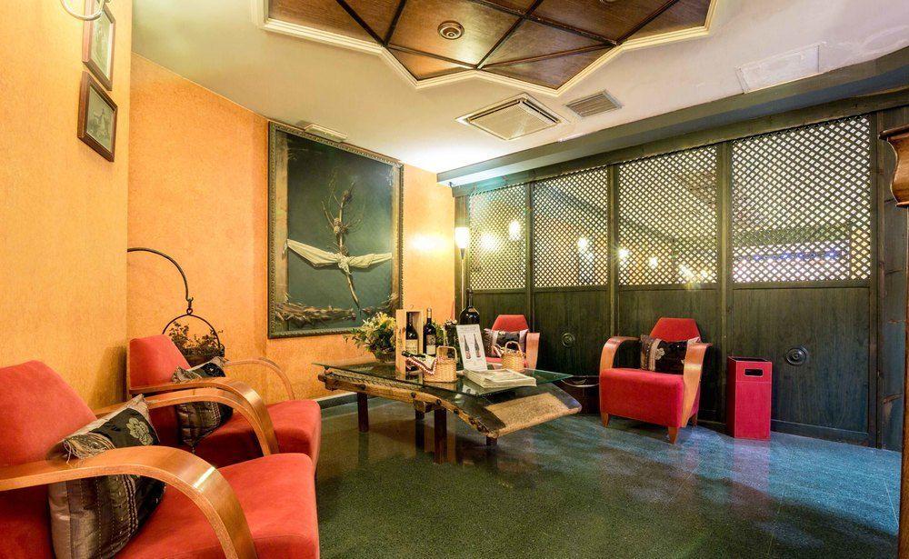 El Patio Hotel La Almunia de Doña Godina Kültér fotó